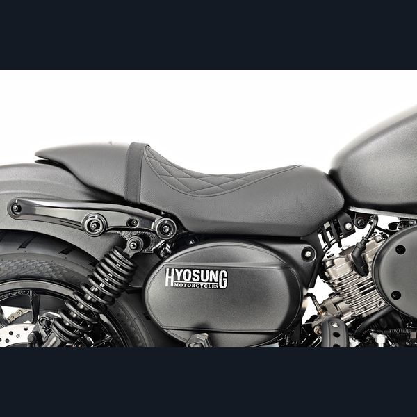 Hyosung asiento monoplaza GV 125/300 Bobber - Imagen 3