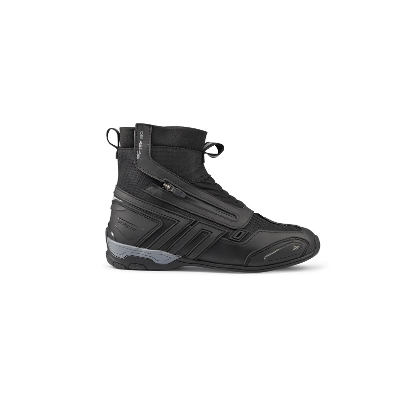 Seventy Degrees zapatilla moto BT7 Oberalp Low negra - Imagen 3